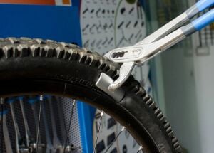 Unior 1601/2DP Dış Lastik Sökme Pensesi 617586