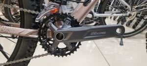 Carraro CRX 720 Dağ Bisikleti 2026 - 20 Vites & Hidrolik Disk Fren | 27.5 Jant (44cm/M) Kızıl Gümüş