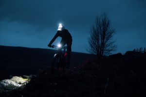 Moon Rigel Enduro 2600 Lümen Şarjlı Bisiklet Ön Far