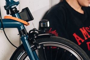 Moon Titan Mini 700 Lümen Şarjlı Ön Far Nane Yeşili