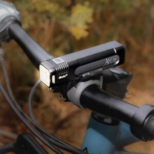 Knog Blinder 700 Şarjlı Bisiklet Ön Farı - 700 Lümen Şarjlı