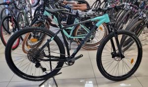 Carraro Big 911 Dağ Bisikleti 2026 - RockShox Havalı Maşa & Shimano CUES 1x11 Vites | 29 Jant (44cm/M) Su Yeşili Antrasit