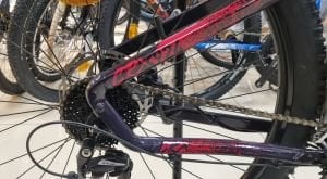 Carraro CRX 924 Dağ Bisikleti 29 Jant - 24 Vites - Karanlık Mor Kırmızı - 44cm -