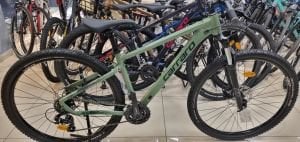 Carraro CRX 921 Dağ Bisikleti 2026 - 21 Vites & Hidrolik Disk Fren | 29 Jant (44cm/M) Adaçayı Yeşil