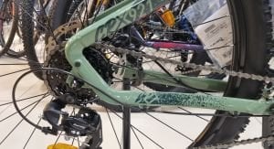 Carraro CRX 921 Dağ Bisikleti 2026 - 21 Vites & Hidrolik Disk Fren | 29 Jant (44cm/M) Adaçayı Yeşil