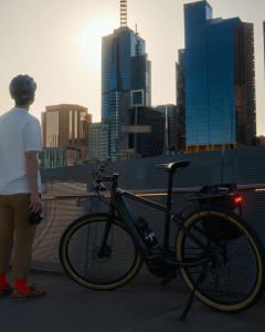 Knog Blinder Link Şarjlı Stop 100 Lümen Bagaj Montajlı