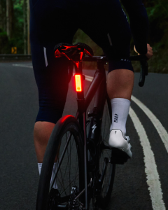 Knog Blinder Road 150 Şarjlı Stop 150 Lümen